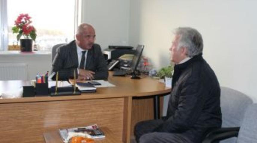 Milletvekili Ilıcalı&rsquo;dan Sanat&ccedil;ıya Protez Kol M&uuml;jdesi