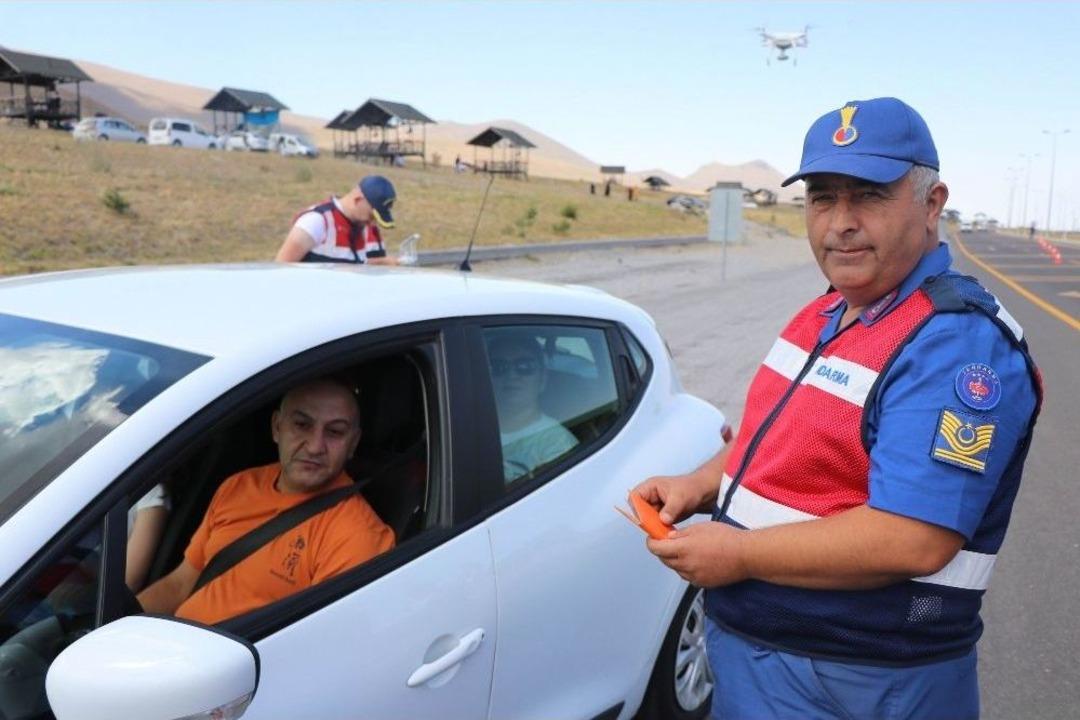 Jandarmadan &rsquo;tatlı&rsquo; Denetim