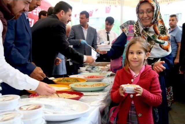 Bağcılar’Da Aşure Kazanı Birlik Ve Beraberlik Için Kaynadı