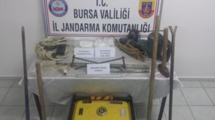 Uludağ&rsquo;da İzinsiz Kazı Yapanlara Jandarma Baskını