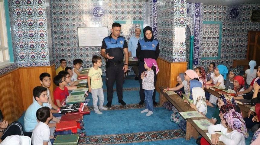 (&ouml;zel) Polisten Ailelere &Ccedil;ağrı: &lsquo;&ccedil;ocuklarınızı Polis İle Korkutmayın&rsquo;