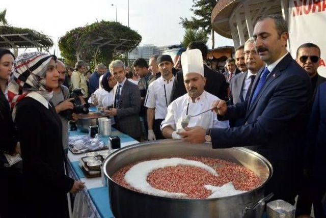 Adalet Bakanı Gül: Kendi Yüzünü, Karısını Bile Inkar Eden Hainler