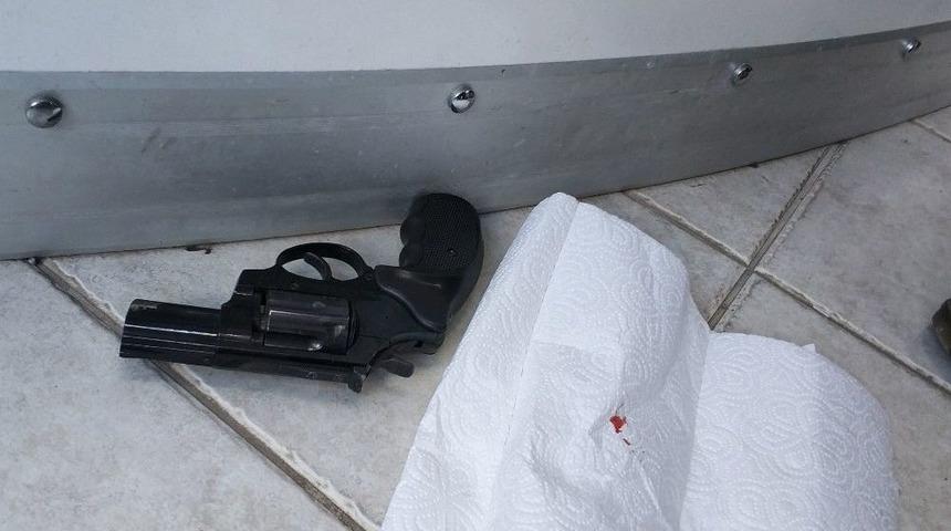 85&rsquo;lik Dede Kurusıkı Tabancayla Kazara Kendini Vurdu