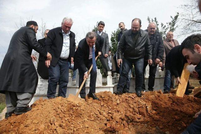 Gençlik Ve Spor Bakanı Osman Aşkın Bak’ın Acı Günü