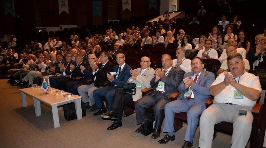 Tarım Sekt&ouml;r&uuml;ndeki Son Gelişmeler Uludağ &Uuml;niversitesi&rsquo;nde Ele Alınıyor