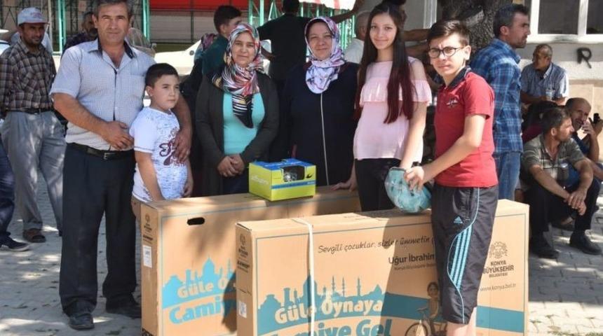 İl&ccedil;elerde Bisiklet Dağıtımı Başladı