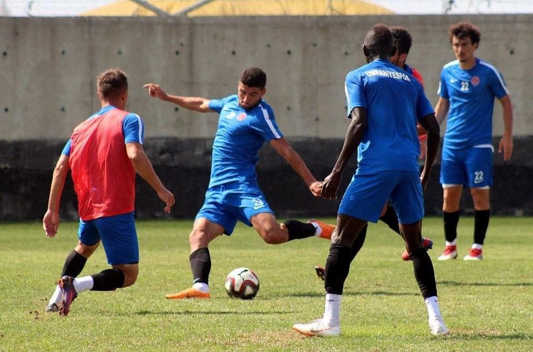 &Uuml;mraniyespor, Boluspor Ma&ccedil;ı Hazırlıklarını S&uuml;rd&uuml;rd&uuml;