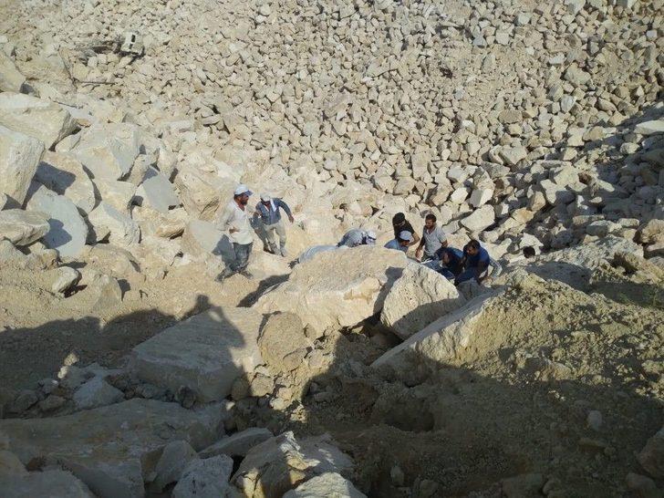 Uçuruma Yuvarlanan Kamyondan Son Anda Atlayarak Kurtuldu G3