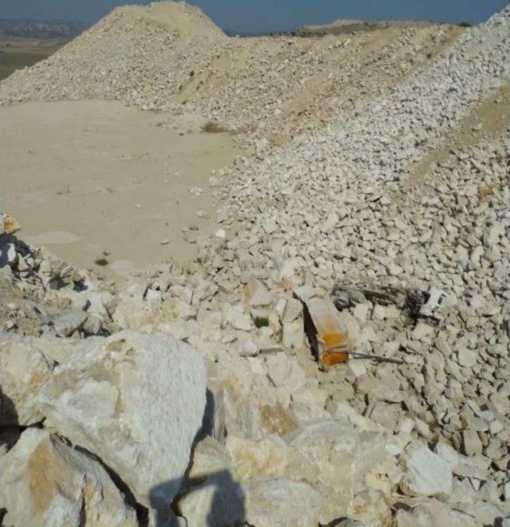 Uçuruma Yuvarlanan Kamyondan Son Anda Atlayarak Kurtuldu G5