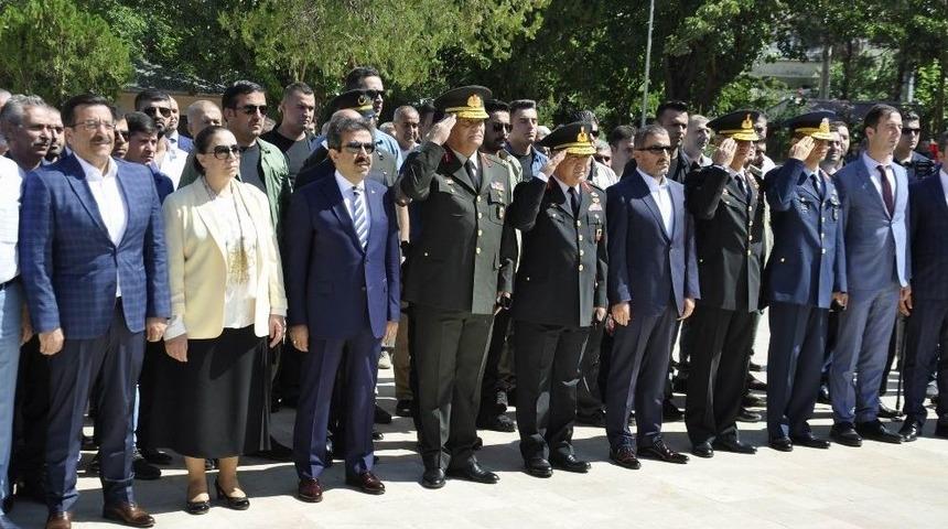 Diyarbakır&rsquo;da Şehitler İ&ccedil;in Hatim Duası