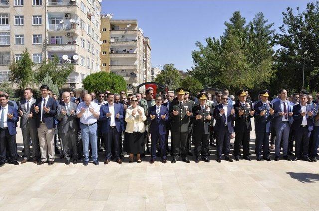 Diyarbakır’da Şehitler İçin Hatim Duası