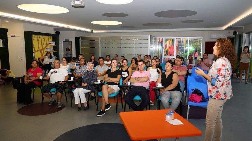 Manavgat Belediyesi&rsquo;nden Velilere, İlkokula Hazırlık Semineri
