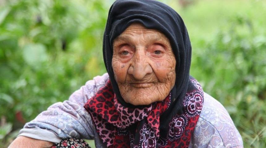 En Yaşlı Elektrik Abonesi Adeta T&uuml;rkiye Tarihine Işık Tutuyor