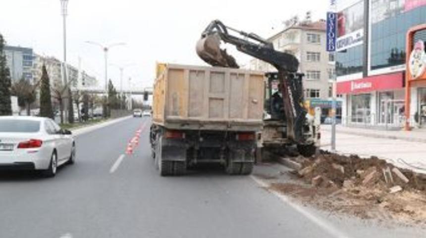 Başkan Yanılmaz;" Elb&uuml;s&rsquo;ler 23 Nisan&rsquo;da Trafikte Yerini Alacak"