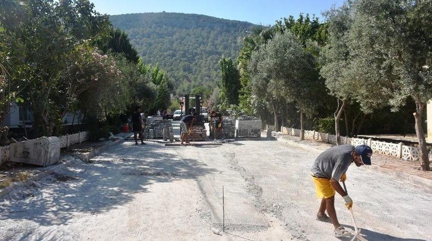 Akb&uuml;k&rsquo;te Yol &Ccedil;alışmaları T&uuml;m Hızıyla Devam Ediyor