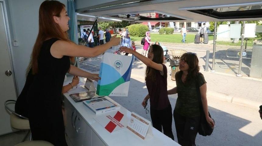 Odunpazarı, Eskişehir&rsquo;i Tercih Eden &Ouml;ğrencileri Karşılıyor