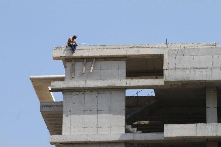 Polis Yemek Sözü Vererek İntihardan Vazgeçirdiği Gençle Birlikte Yemek Yedi G2
