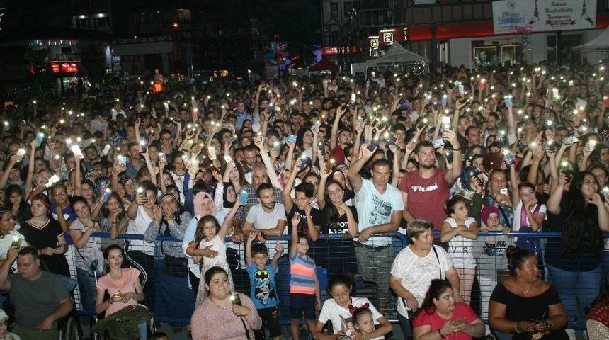 Öykü Gürman Konseri Büyük İlgi Gördü