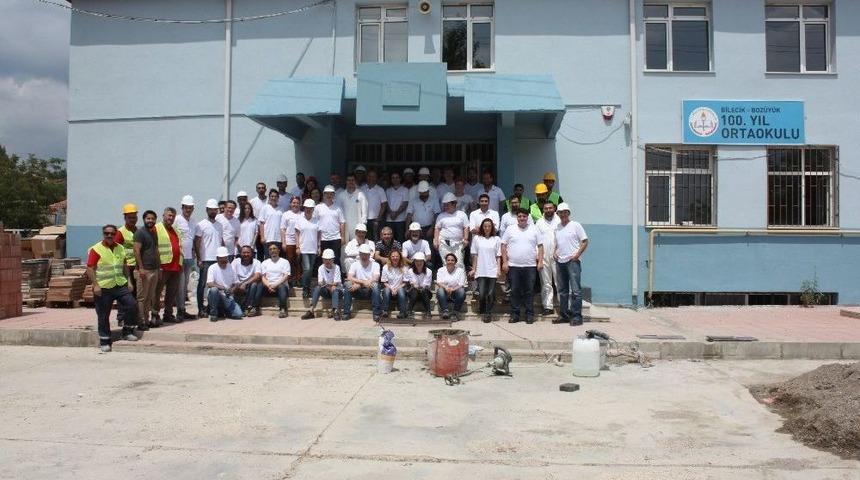 Vitra Karo Çalışanları Harçlarını Eğitim İçin Kardı