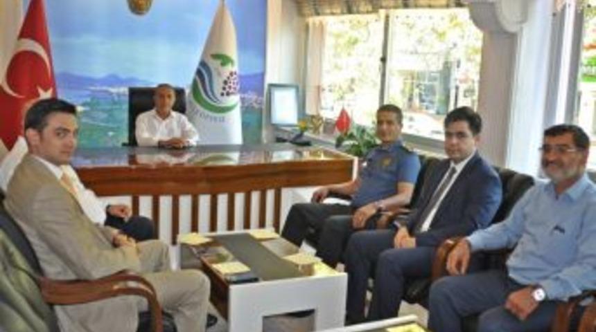 M&uuml;d&uuml;r Alper Başkan &Ouml;zdemir İle Bir Araya Geldi