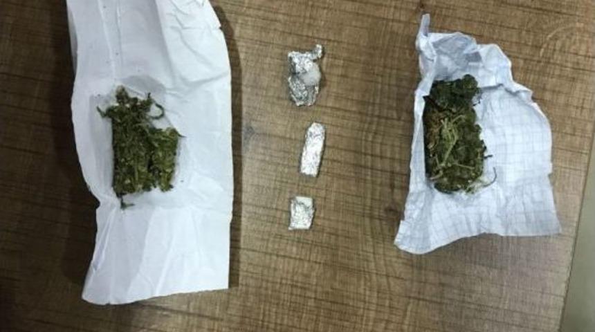 Alanya&rsquo;da Uyuşturucu Operasyonu: 8 G&ouml;zaltı