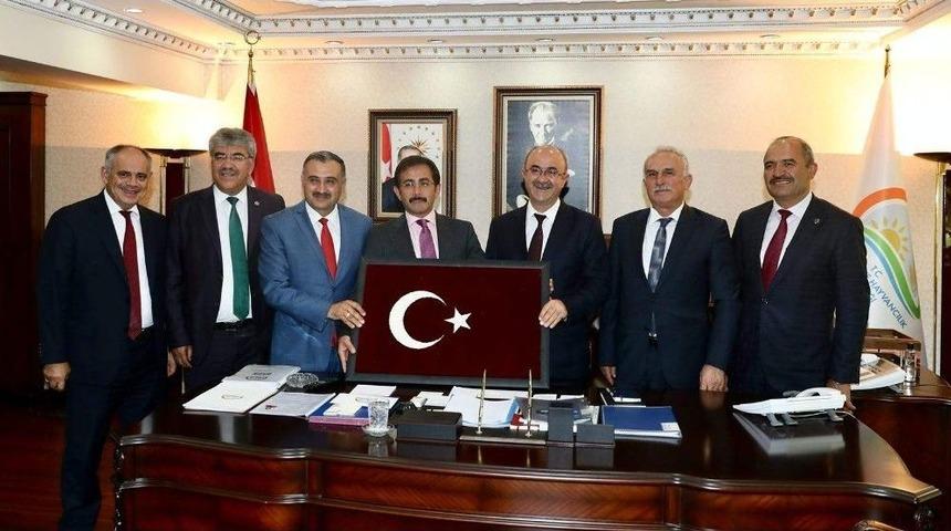 Başkan Cabbar’dan Bakan Yardımcısı Aksu’ya Ziyaret