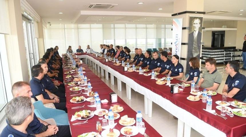 Başkan B&ouml;cek, &lsquo;zabıta Haftası&rsquo;nı Personeliyle Kutladı