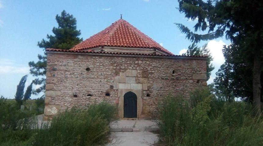 600 Yıllık Emir Mirza Bey T&uuml;rbesi Restore Edildi