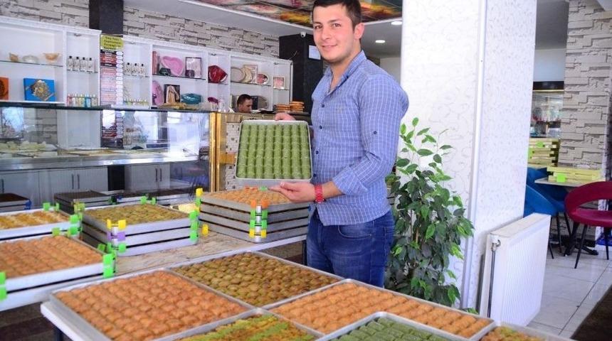 Bitlis’teki Pastanelerde Yoğun Tatlı Mesaisi