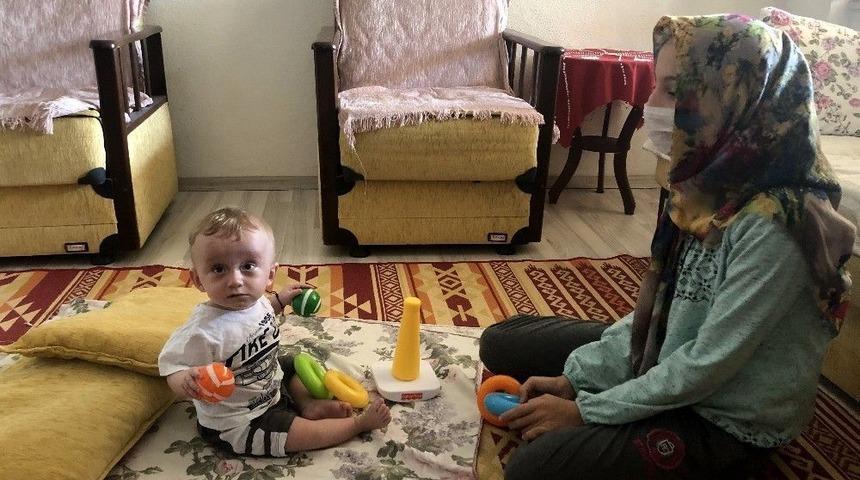 Küçük Halit Hayata Tutunmak İçin İlik Nakli Bekliyor