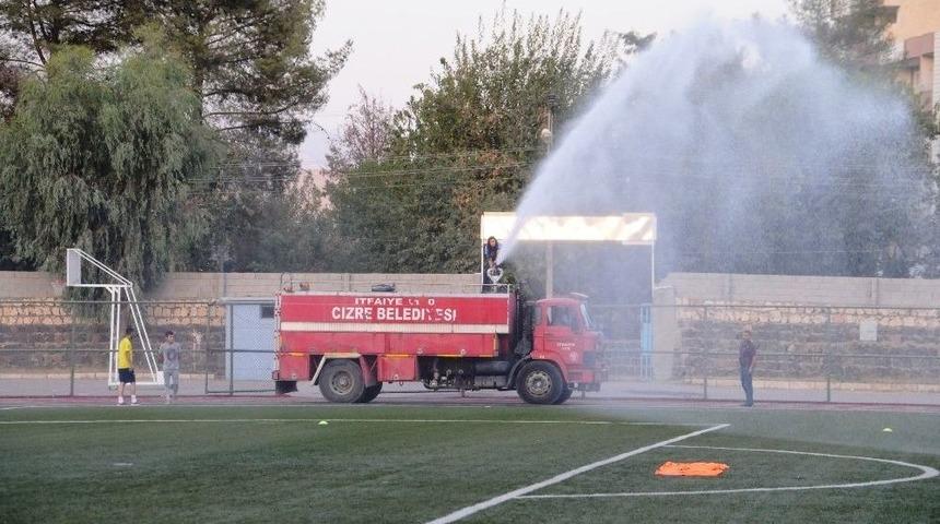 Cizrespor&rsquo;da Tazyikli Su Altında Futbol Antrenmanı