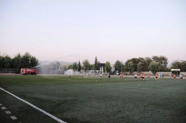 Cizrespor’da Tazyikli Su Altında Futbol Antrenmanı