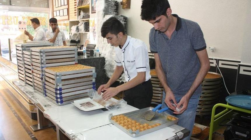 Tatlıcılarda Bayram Telaşı