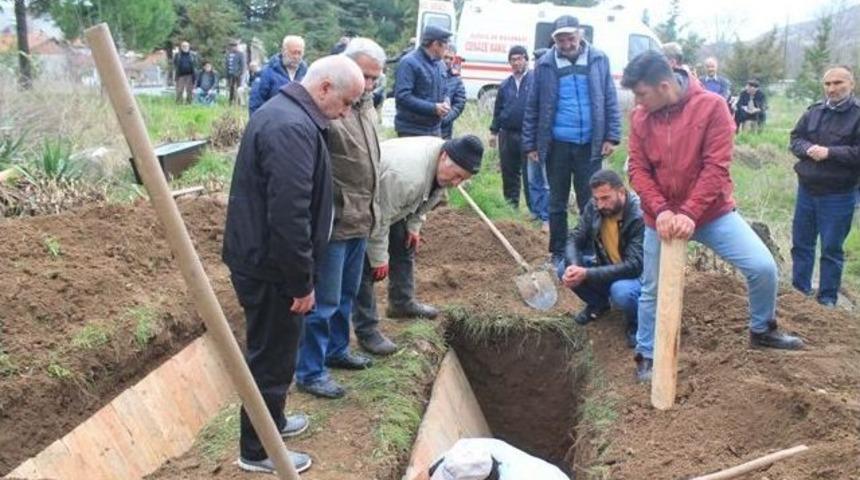Cenazelerin Karıştığı G&ouml;m&uuml;l&uuml;nce Anlaşıldı