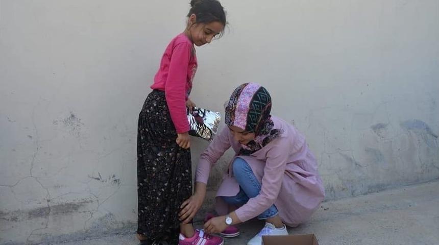 &Ccedil;ocuklara Bayram Hediyesi