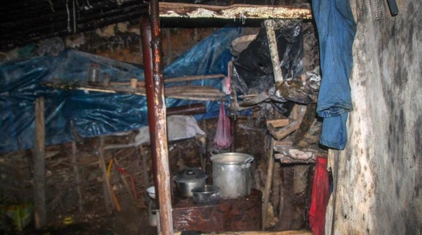 G&uuml;m&uuml;şhane&rsquo;de Ter&ouml;ristlere Ait Sığınak Ele Ge&ccedil;irildi