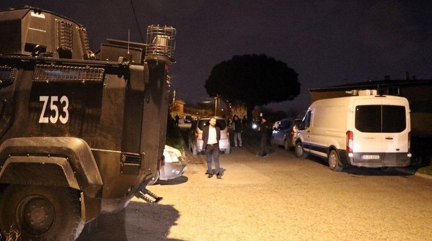 Mahallenin &Ccedil;ocukları Fark Etti, Facianın Eşiğinden D&ouml;n&uuml;ld&uuml;