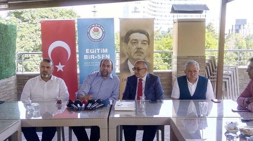 Kalkan: “başkanlık Sistemi Eğitimin Hantal Yapısına Çare Olabilir”