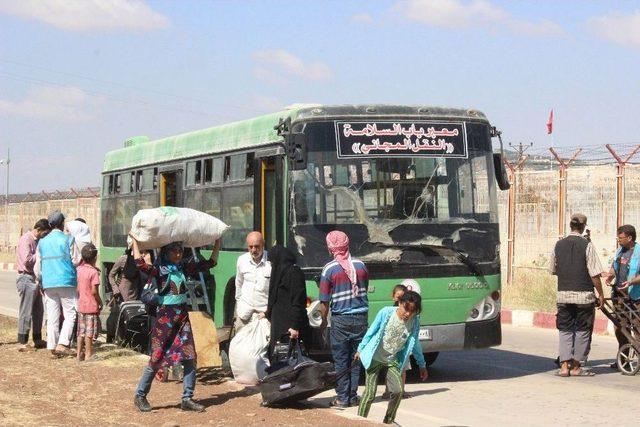 52 Bin 114 Suriyeliden 48 Bini Türkiye’ye Döndü