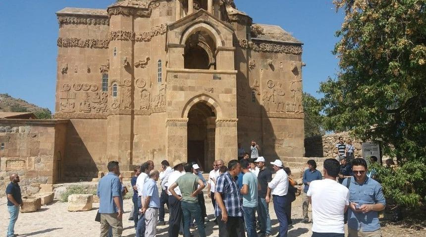 Ayin İ&ccedil;in &Ccedil;alışmalar Hız Kazandı