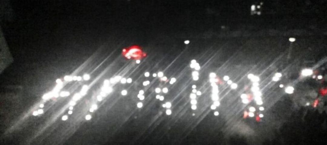 Sahte İhbarla &Ccedil;ağrılan Polis Ekiplerini T&uuml;rk Bayraklarıyla Karşılandı