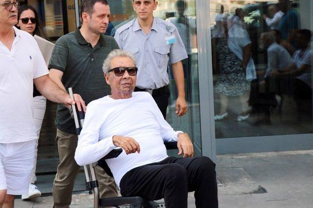 Kazada Yaralanan Can G&uuml;rzap Taburcu Oldu 1