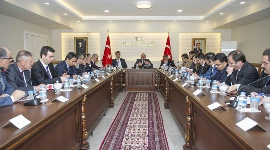 Van&rsquo;daki Metruk Binalar Yıktırılacak