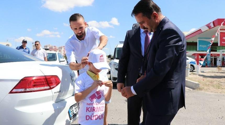 Vali Aktaş &rsquo;kırmızı D&uuml;d&uuml;k&rsquo; Uygulamasına Katıldı