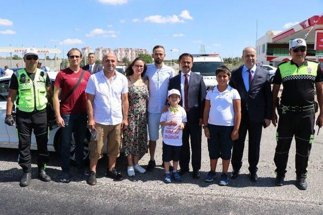 Vali Aktaş ’kırmızı Düdük’ Uygulamasına Katıldı