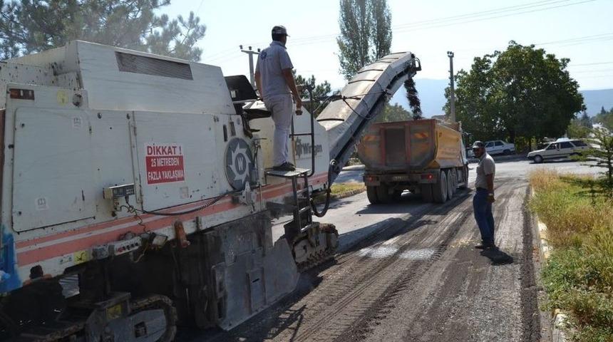Vergili:"asfalt Çalışmalarımız Tüm Mahallelerde Devam Edecek"