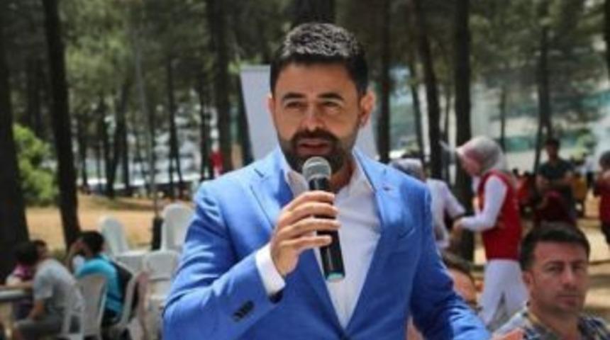 G&uuml;r&uuml;n Aşığı Vekilden İl&ccedil;esine 50 Bin Tl&rsquo;lik Destek