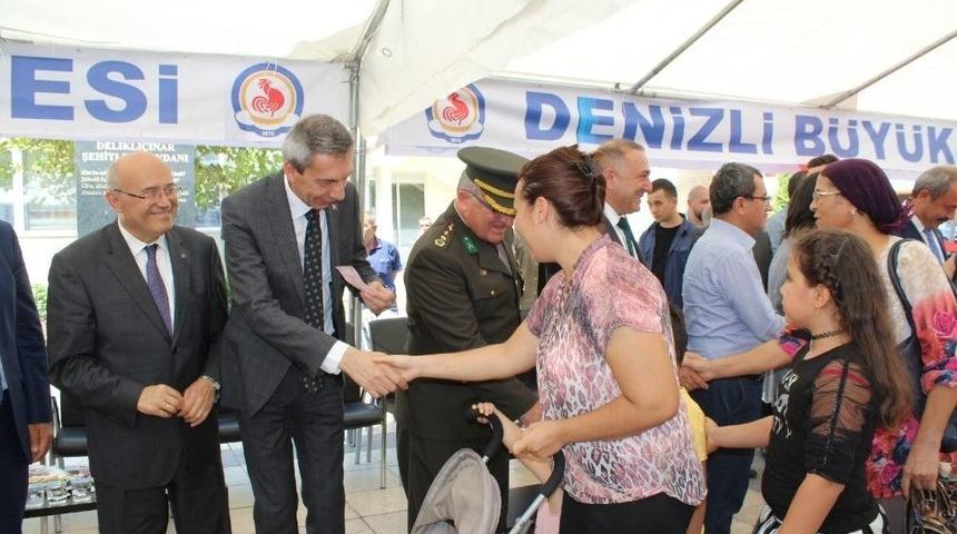 Denizli Protokolü Vatandaşlarla Bayramlaştı