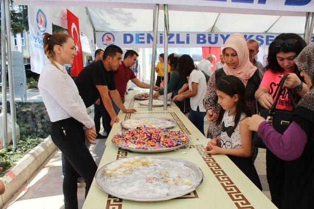 Denizli Protokolü Vatandaşlarla Bayramlaştı