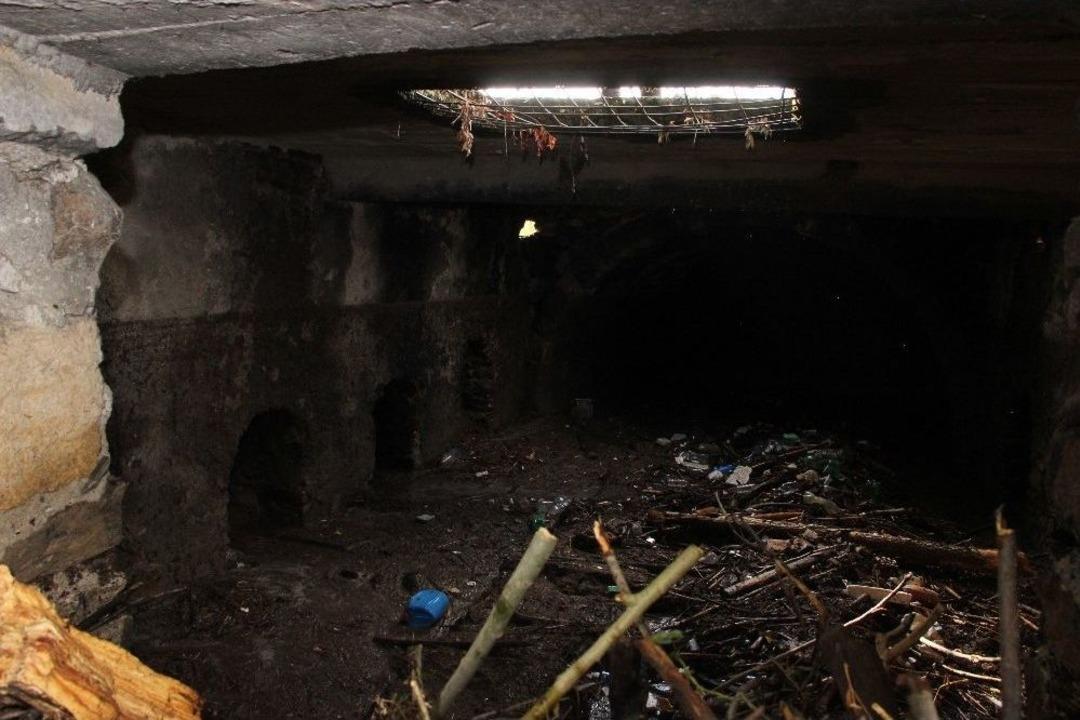 Sel Bizans&rsquo;tan Kalma Tarihi &rsquo;alpanos Hamamı&rsquo; Kullanılamaz Hale Getirdi